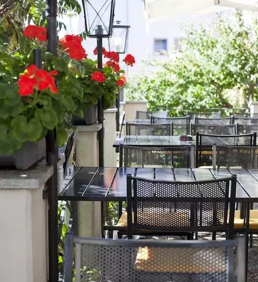 هتل Gasthof Kreuz