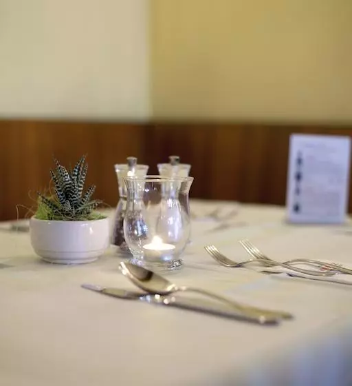 هتل Gasthof Kreuz