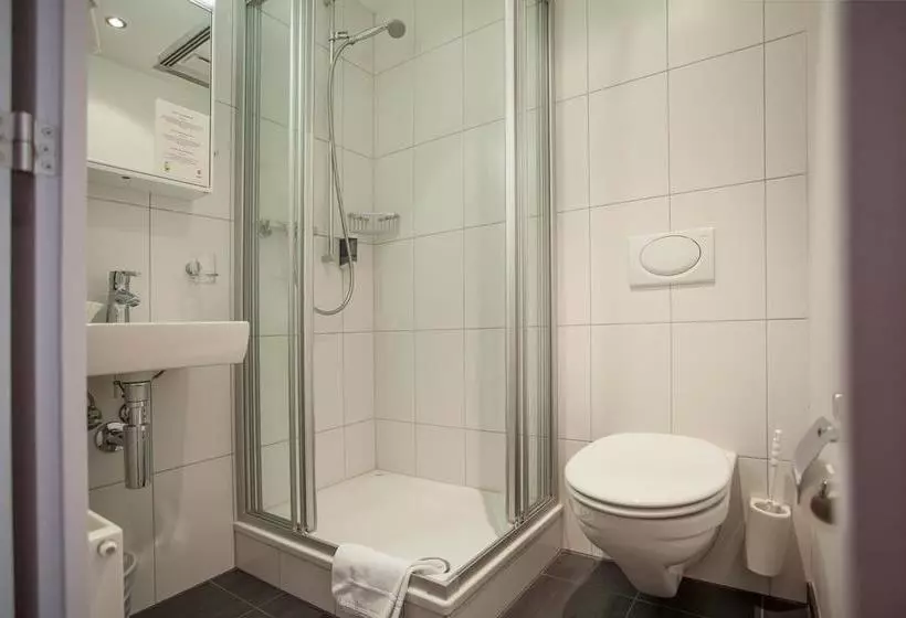 هتل Gasthof Kreuz