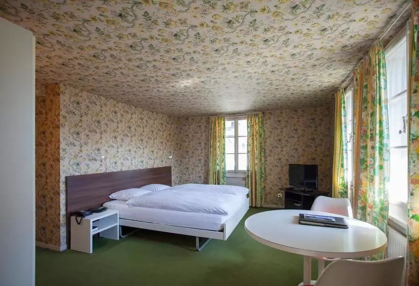 هتل Gasthof Kreuz