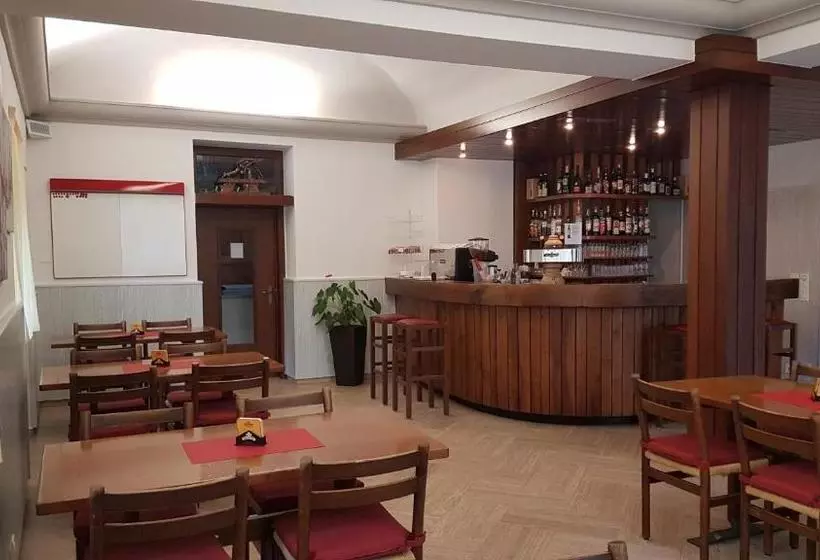 Hotelli Osteria Belvedere