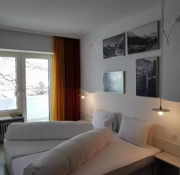 Hotelli Schnider Bed&breakfast Und Café