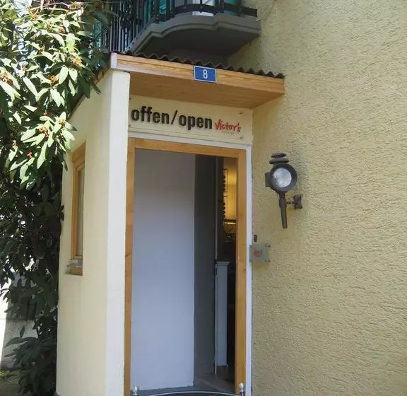 Victor's Bed & Breakfast