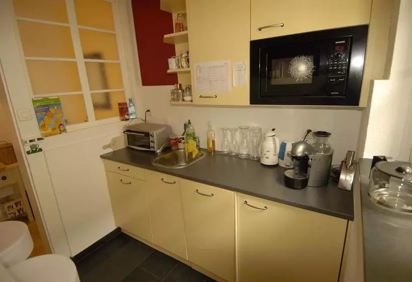 Victor's Bed & Breakfast