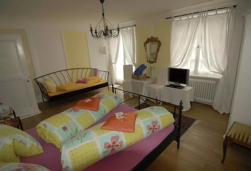 Victor's Bed & Breakfast