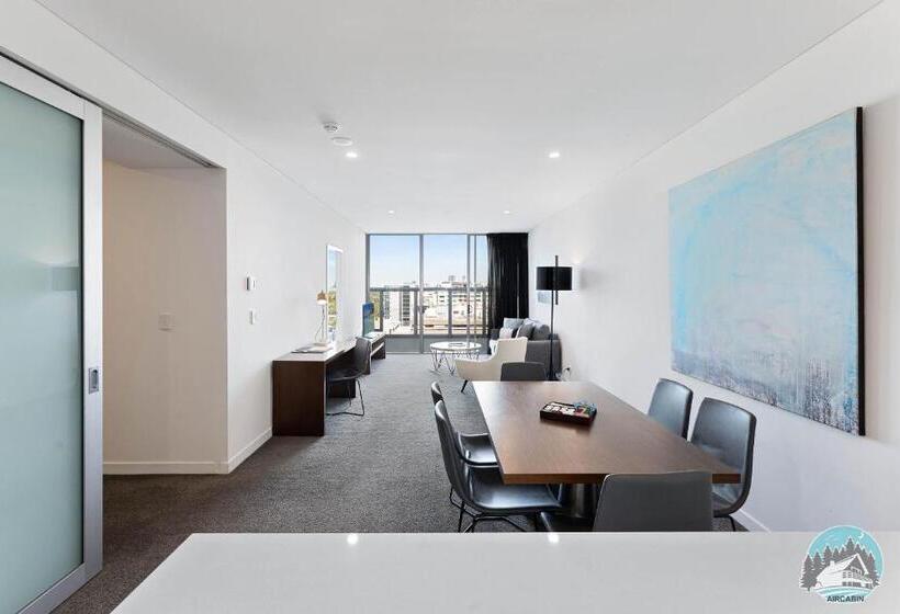2 Beds Luxury Apartment In The Heart Of Chatswood12
