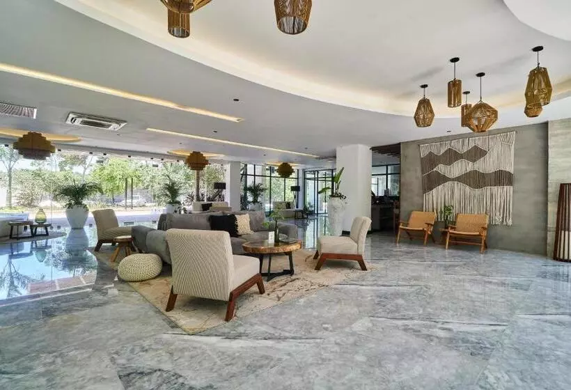Exclusivo Y Moderno Pool And Gym
