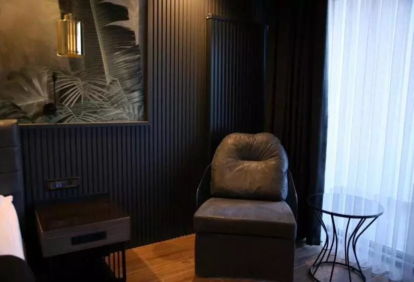 Amorium Hotel & Wooden Stone House