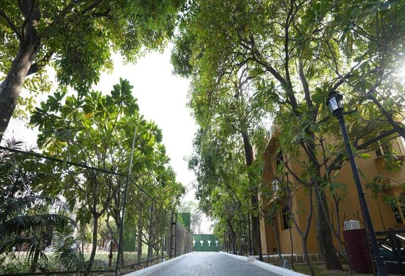 호텔 Azizaa Resort And Spa, Jaipur