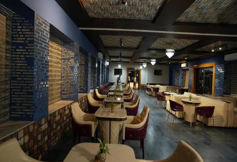 호텔 Azizaa Resort And Spa, Jaipur