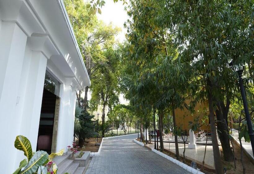 호텔 Azizaa Resort And Spa, Jaipur