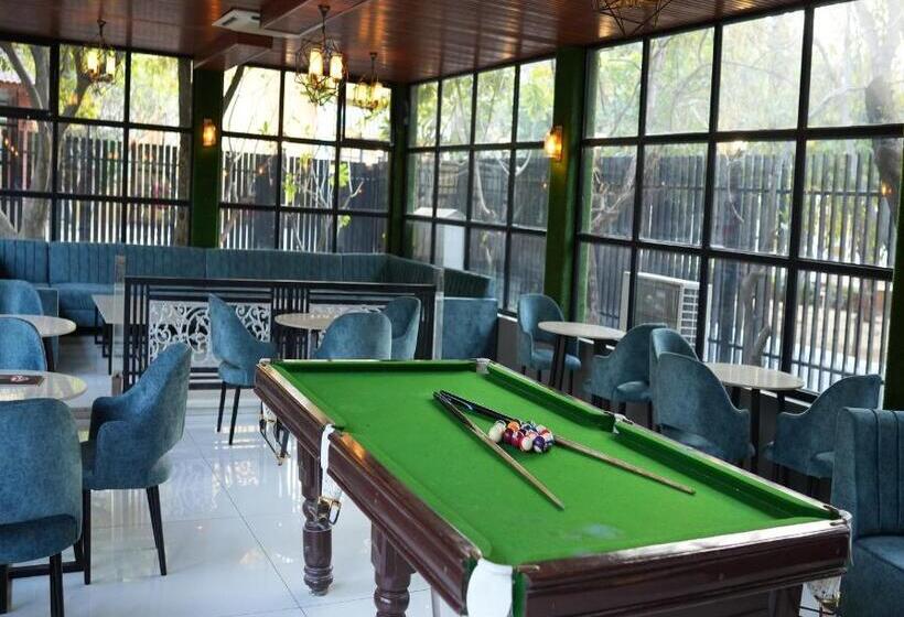 호텔 Azizaa Resort And Spa, Jaipur