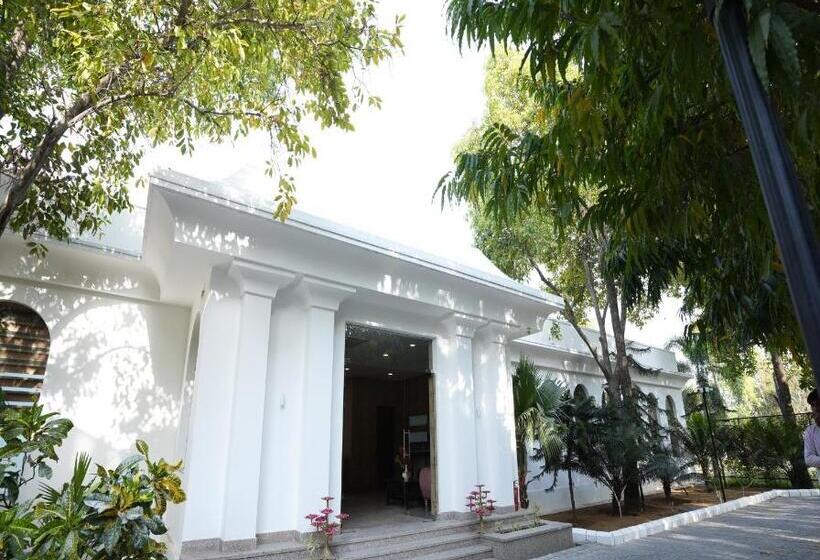 호텔 Azizaa Resort And Spa, Jaipur