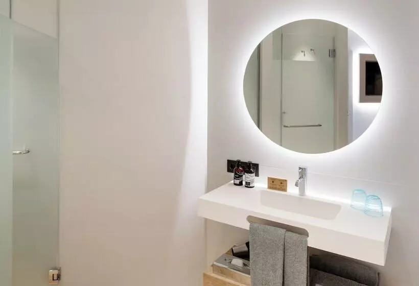 Hotelli Innside by Meliá Tenerife Santa Cruz