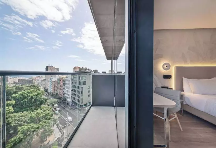 Hotelli Innside by Meliá Tenerife Santa Cruz