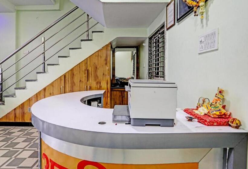 בית מלון כפרי Spot On Avantika Palace