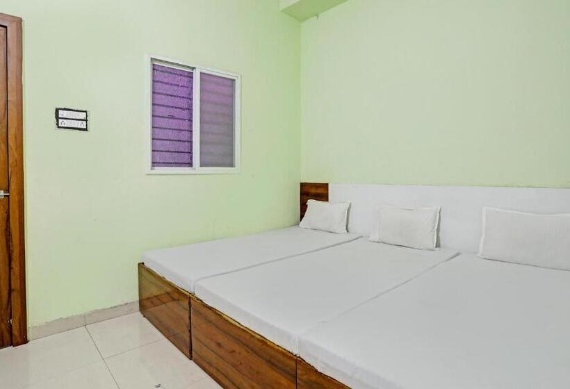 בית מלון כפרי Spot On Avantika Palace