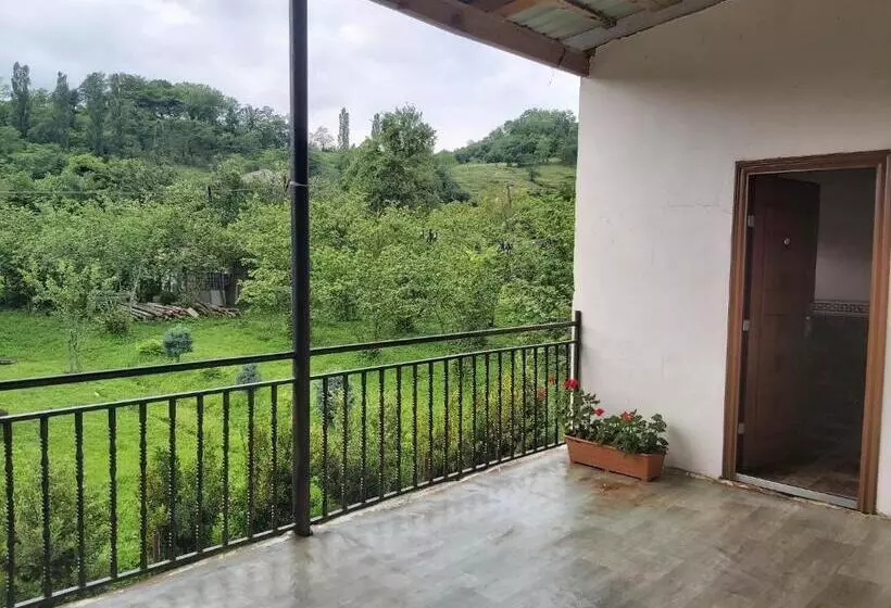 پانسیون Martvili Canyon Room For Up To 6 Guests