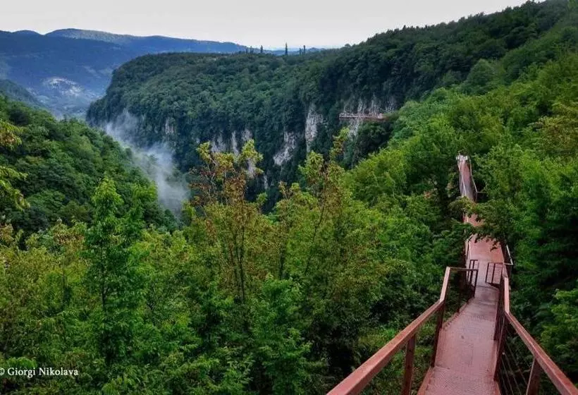 پانسیون Martvili Canyon Room For Up To 6 Guests