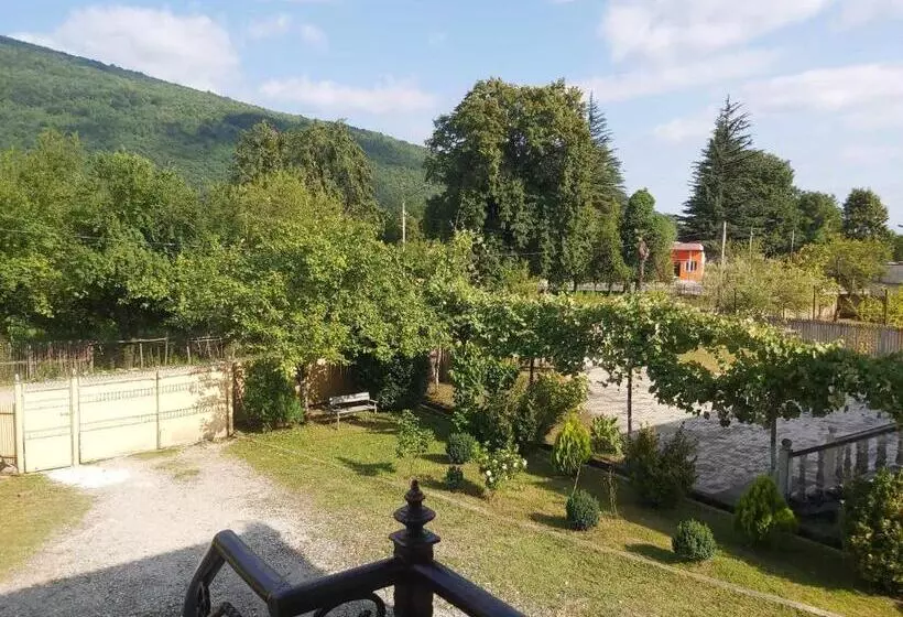 پانسیون Martvili Canyon Room For Up To 6 Guests