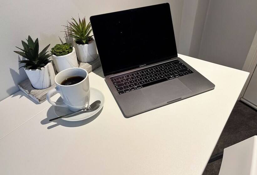 カプセルホテル Lymm Living