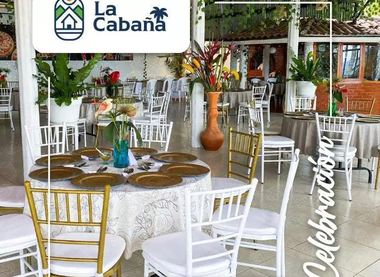 Hotelli La Cabaña Eco