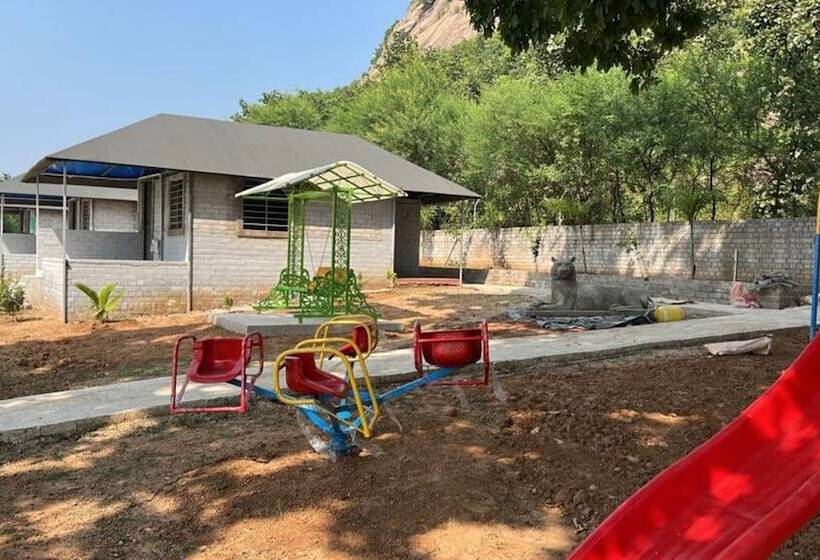 Shikra Mountains & Hills Resort