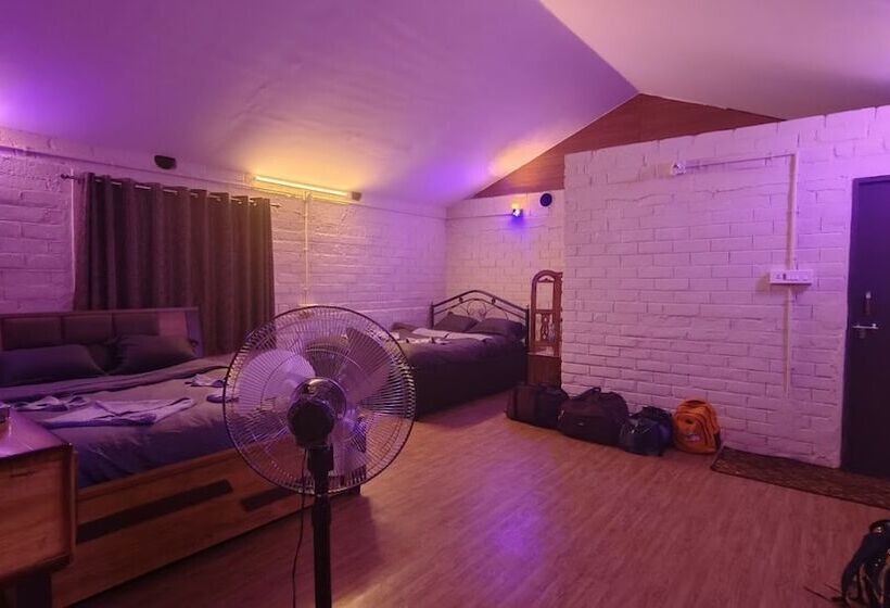 Shikra Mountains & Hills Resort