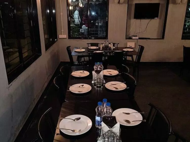 Shikra Mountains & Hills Resort