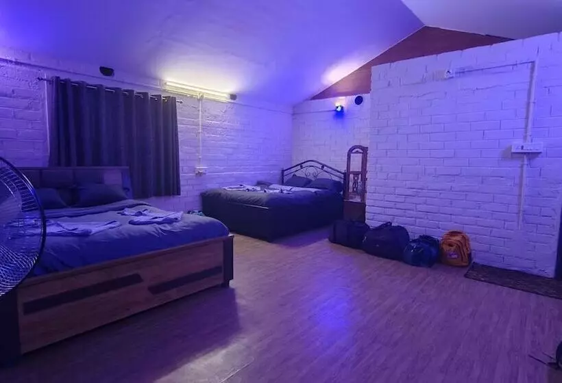 Shikra Mountains & Hills Resort