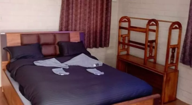 Shikra Mountains & Hills Resort