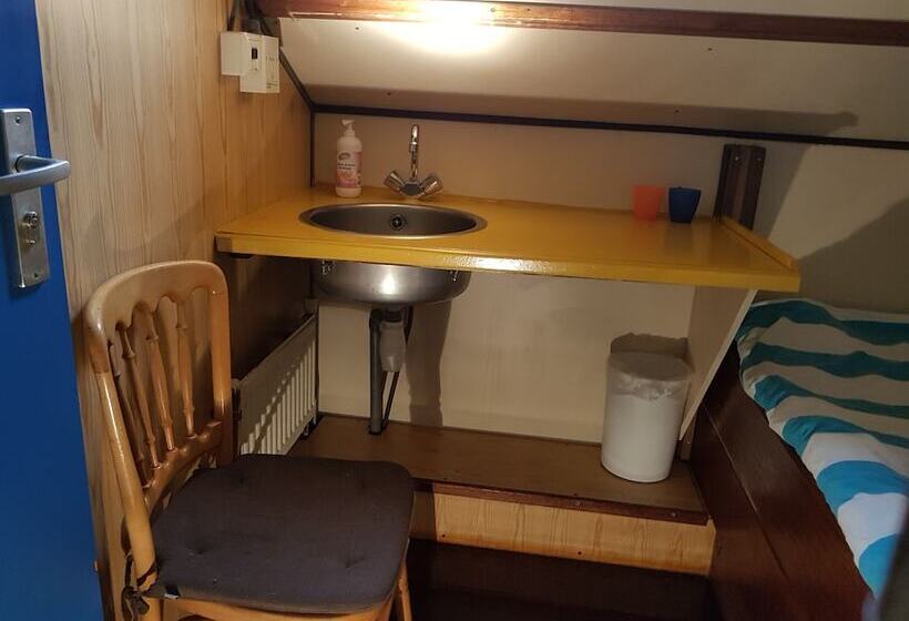 Albergue Amsterdam Hotelboat