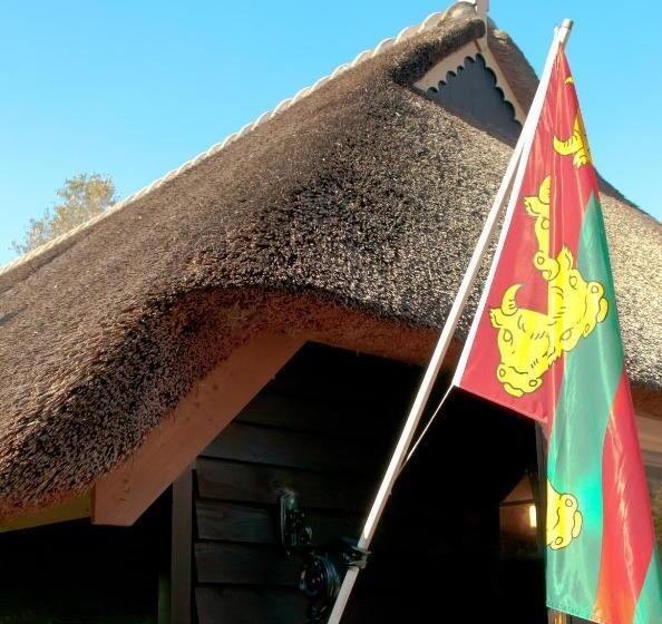 مبيت وإفطار De Violier