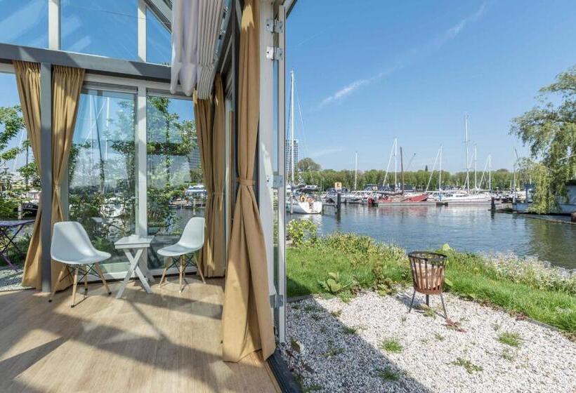 تختخواب و صبحانه The Panorama Suite