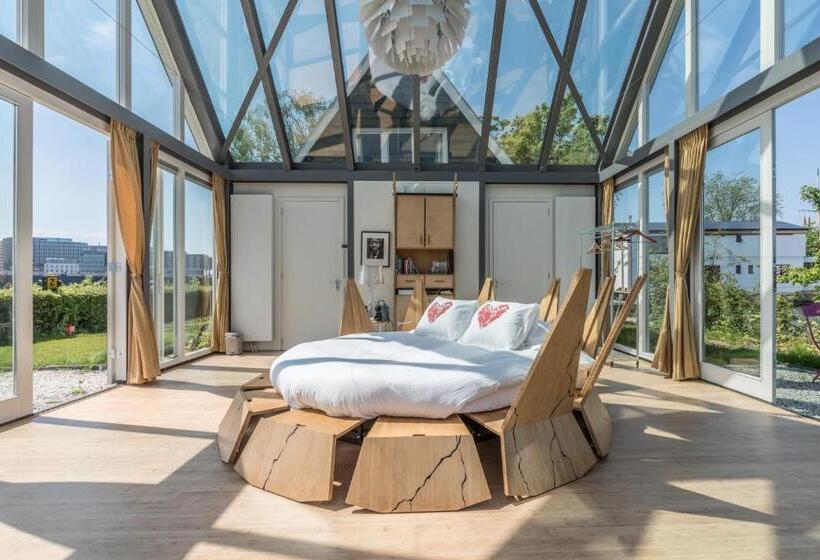 تختخواب و صبحانه The Panorama Suite