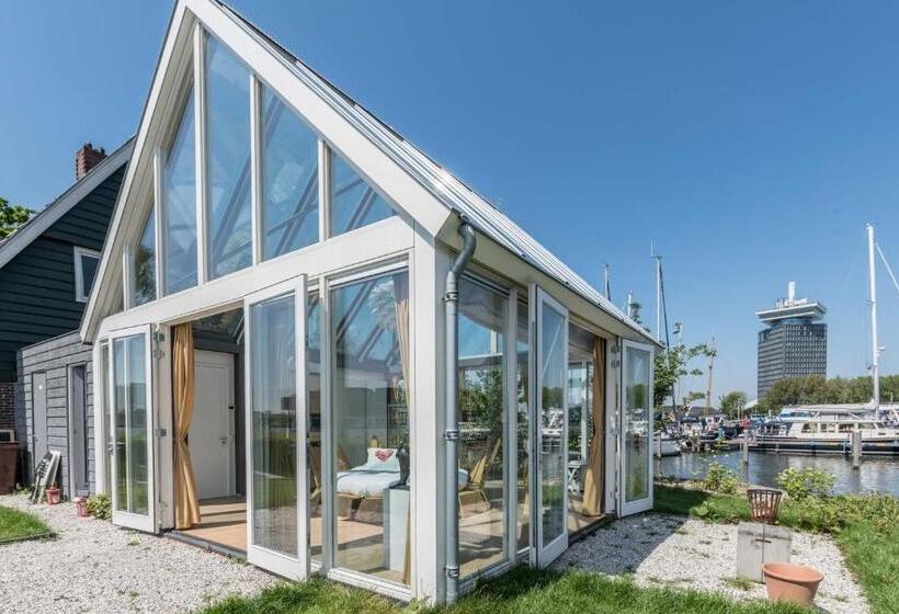 تختخواب و صبحانه The Panorama Suite