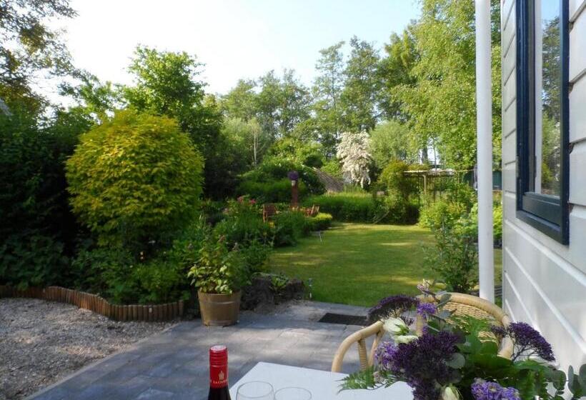 Bed and Breakfast Tussen De Tuinen