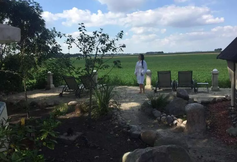 ベッドアンドブレックファースト Wellness Sauna Beauty Farm Midwolda