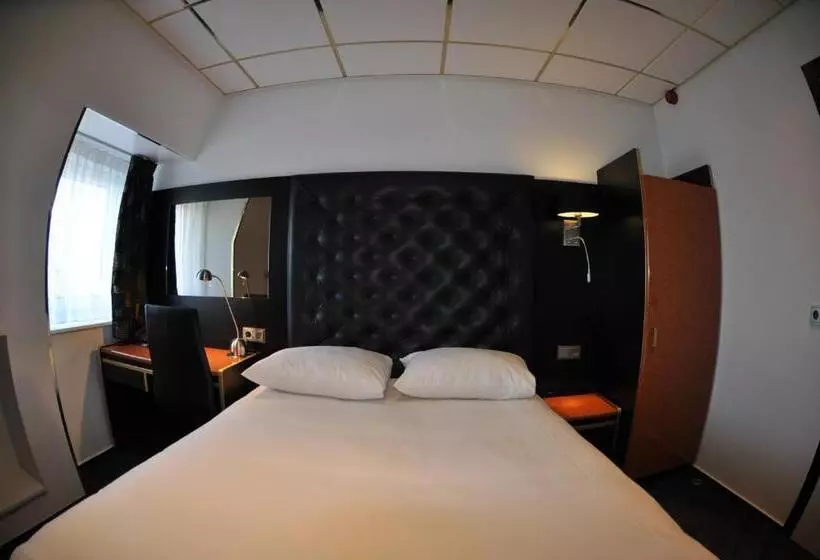 Budget Hotel Le Beau Rivage
