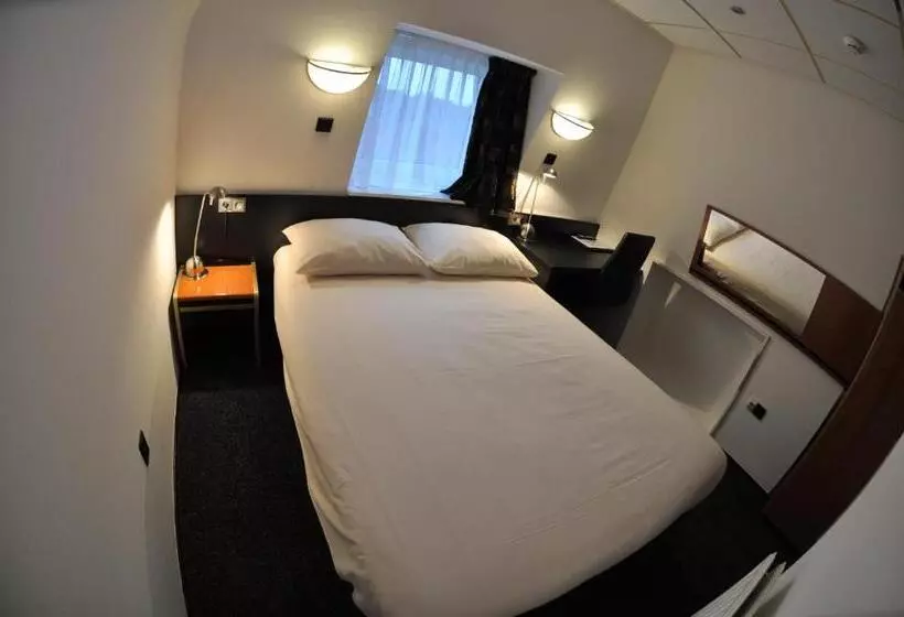 Budget Hotel Le Beau Rivage