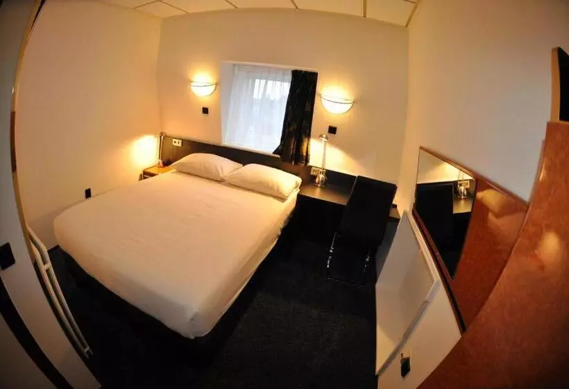Budget Hotel Le Beau Rivage