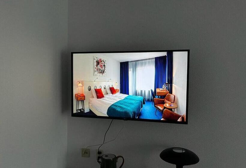 בית מלון כפרי De Watersport Heeg