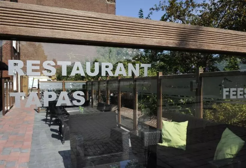 ホテル Restaurant Thuis!
