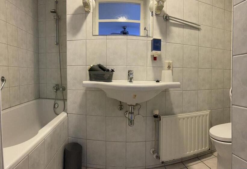 בית מלון כפרי Van Oppen