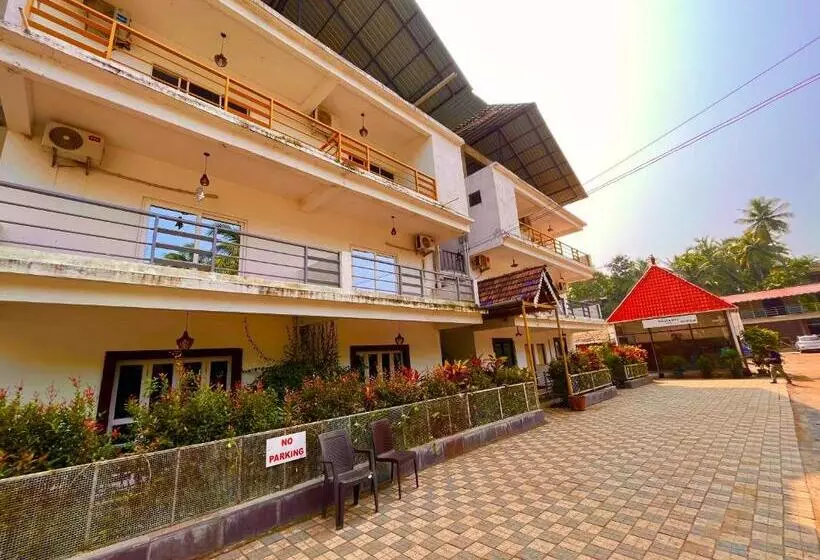 ホテル The Winterline Beach Resort, Goa