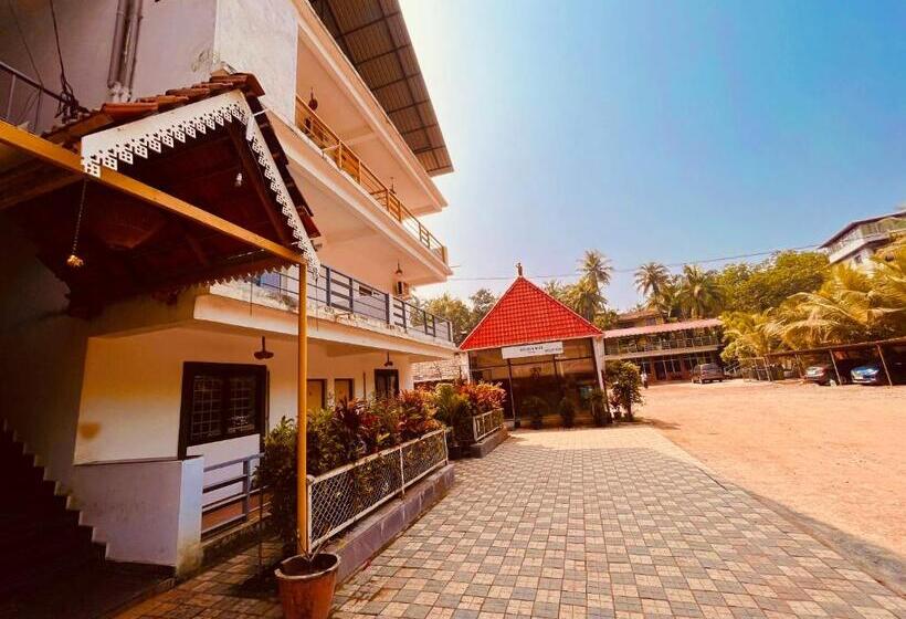 ホテル The Winterline Beach Resort, Goa