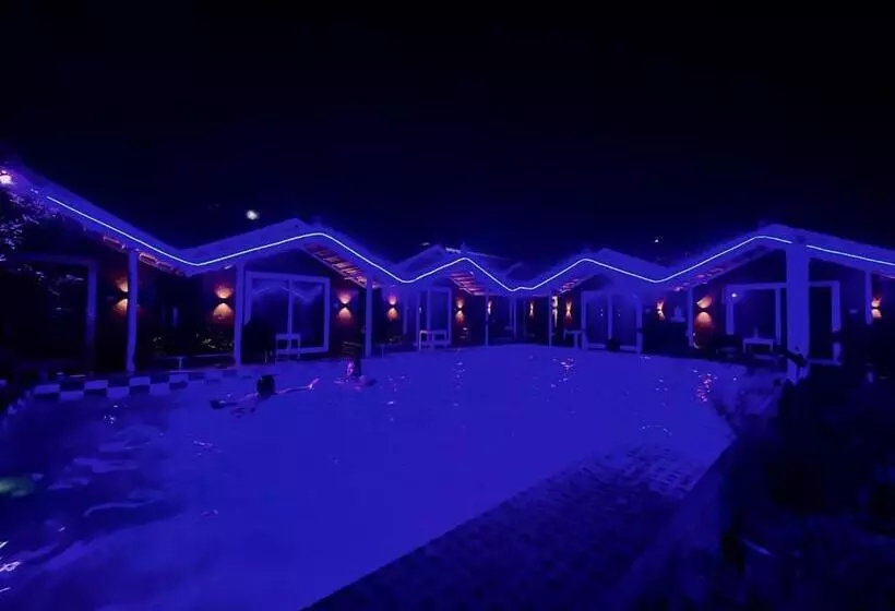 ホテル The Winterline Beach Resort, Goa