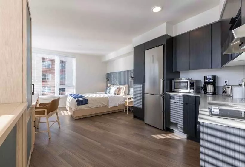 ホテル Marina Square Suites