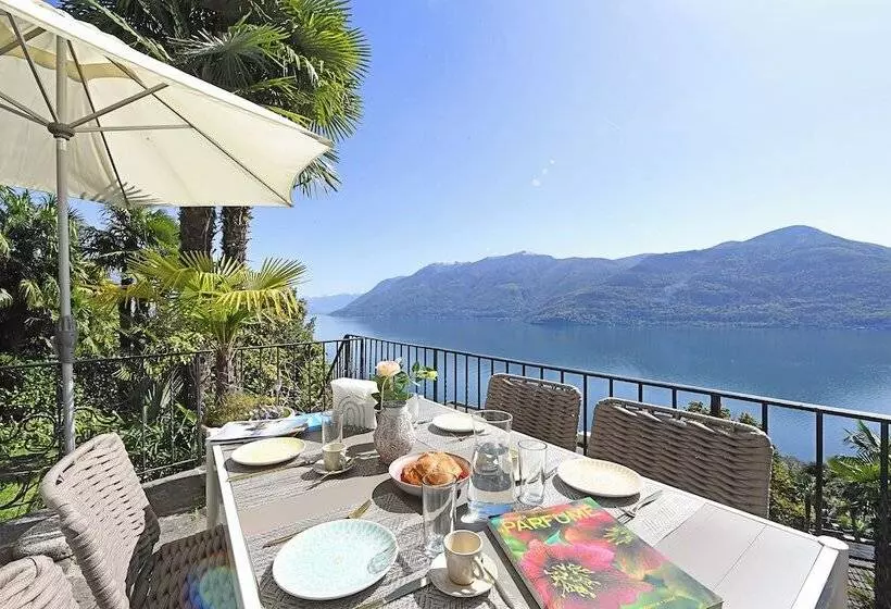 ペンション Peace Over The Lake Rooms   Happy Rentals