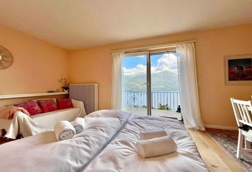 ペンション Peace Over The Lake Rooms   Happy Rentals